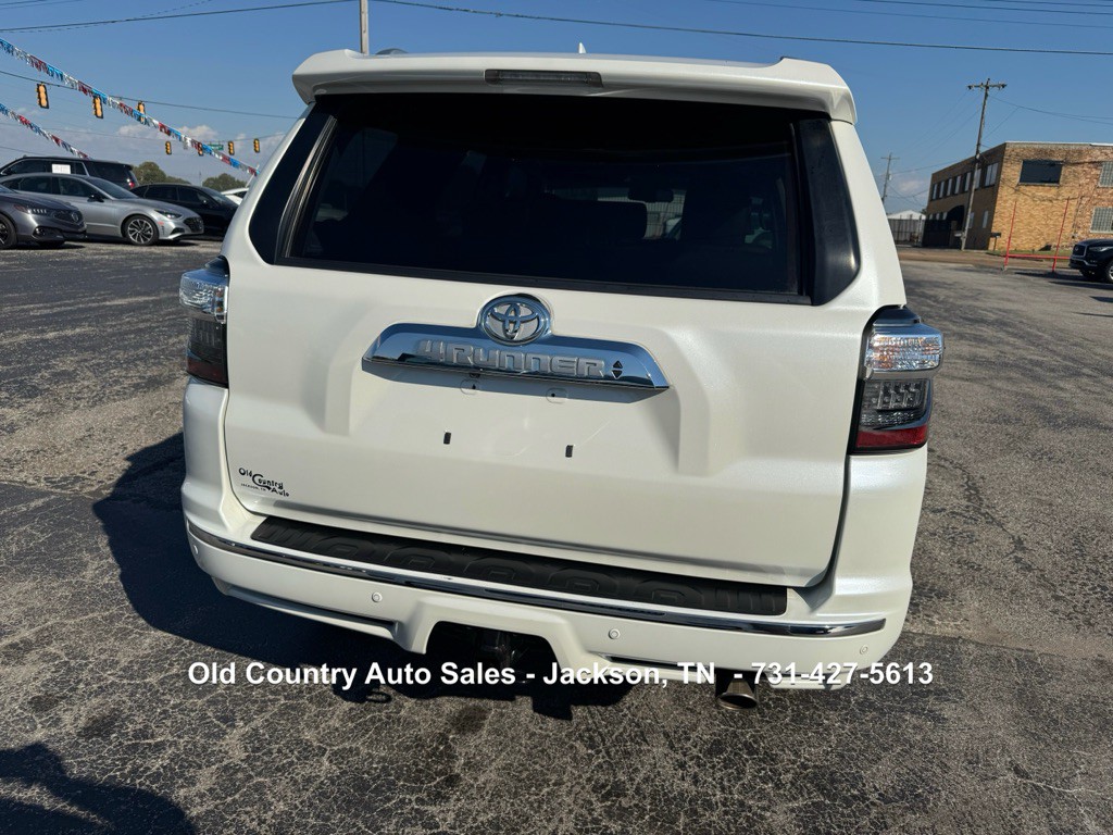 2018 Toyota 4Runner Image 6