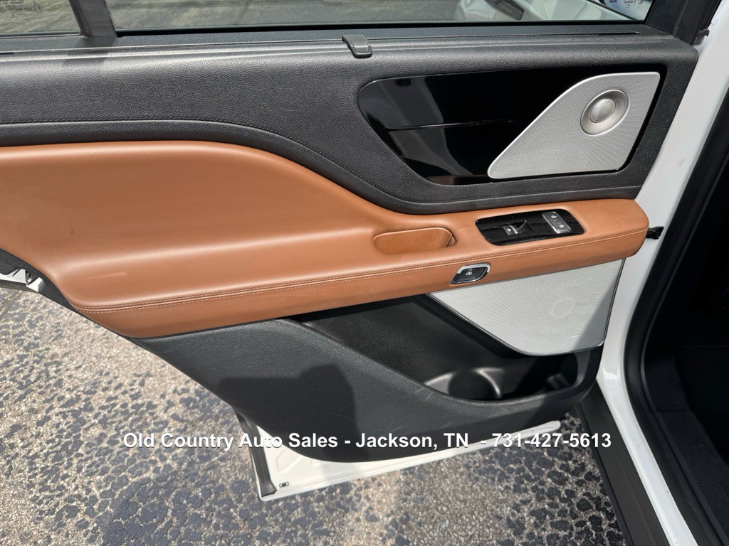 2020 Lincoln Aviator Image 30