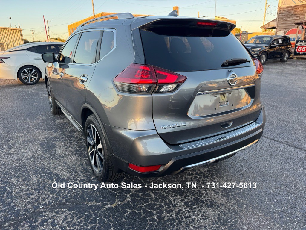2018 Nissan Rogue Image 8