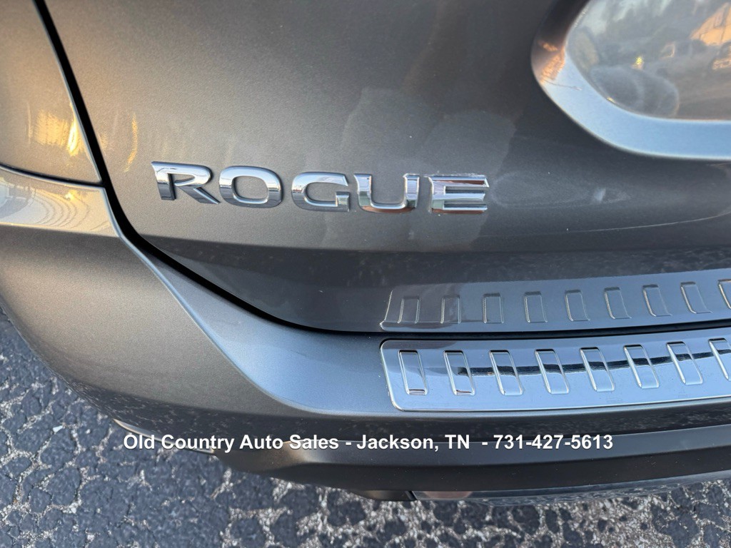 2018 Nissan Rogue Image 9