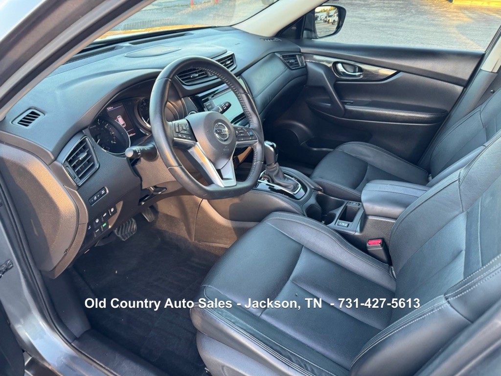 2018 Nissan Rogue Image 16