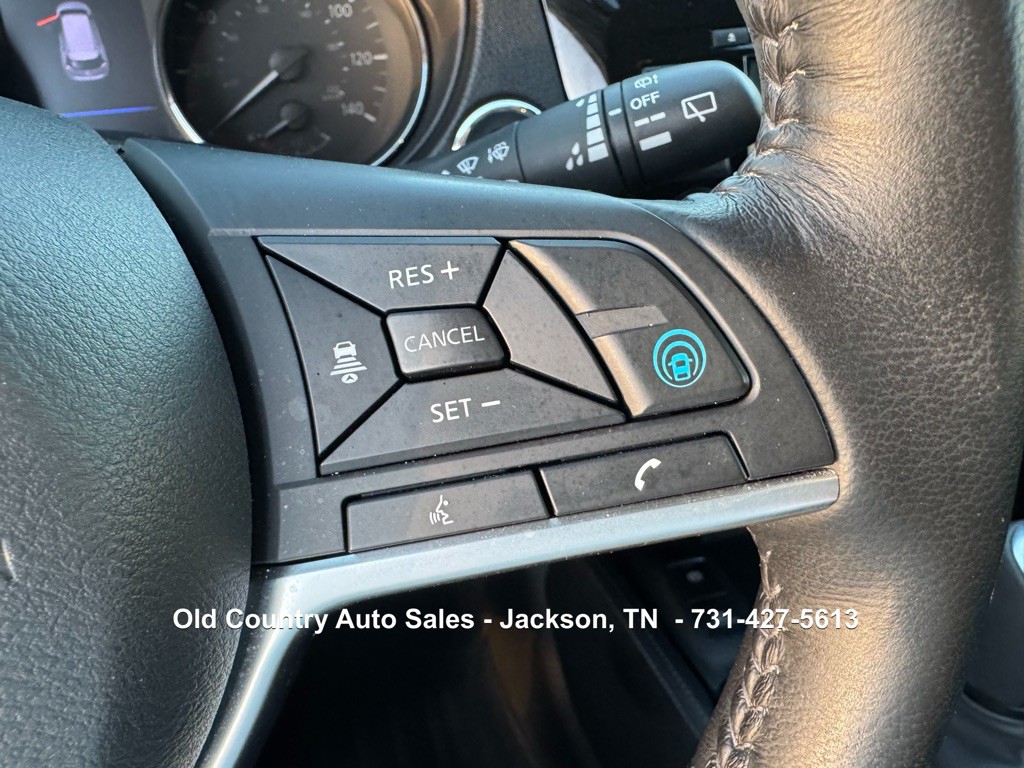 2018 Nissan Rogue Image 24