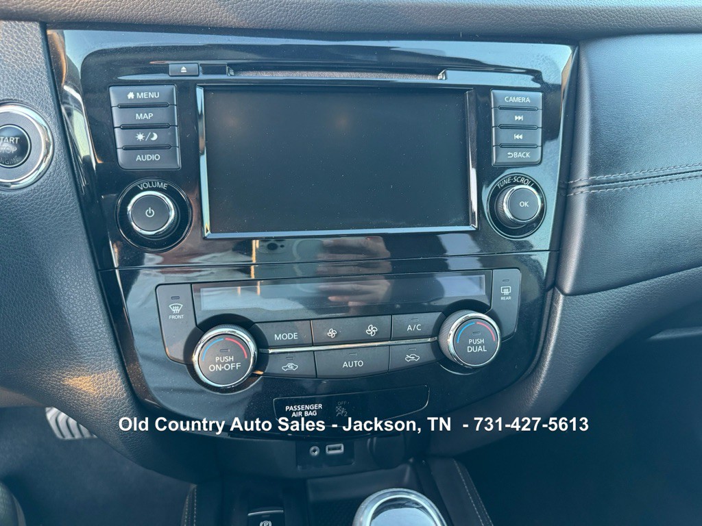 2018 Nissan Rogue Image 26