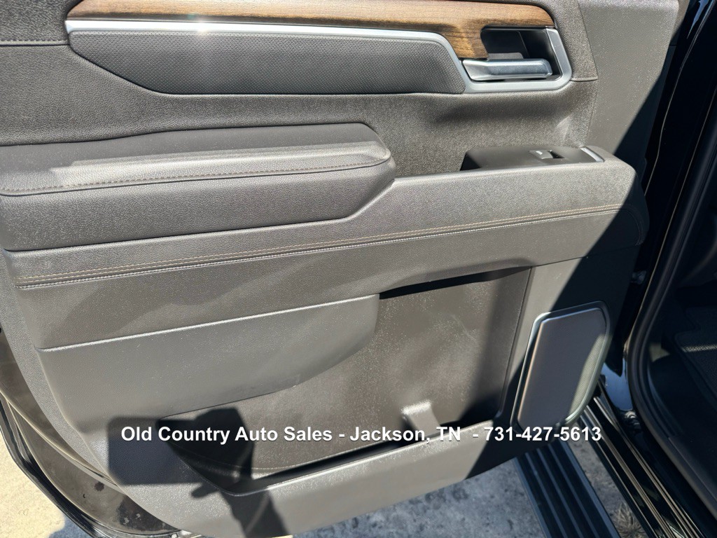 2025 Chevrolet Silverado 1500 Image 32