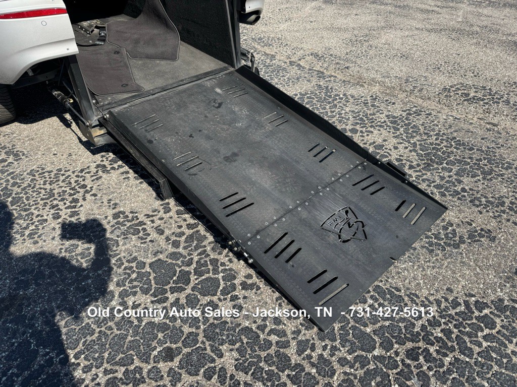 2020 Buick Enclave Image 13