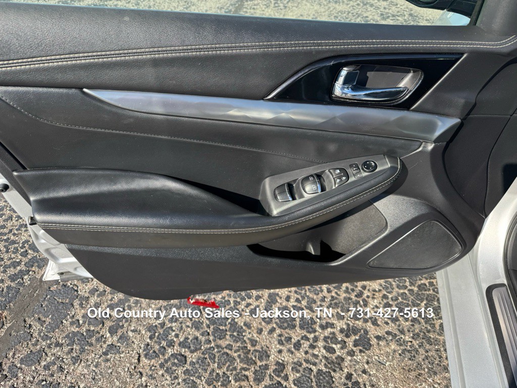 2021 Nissan Maxima Image 15