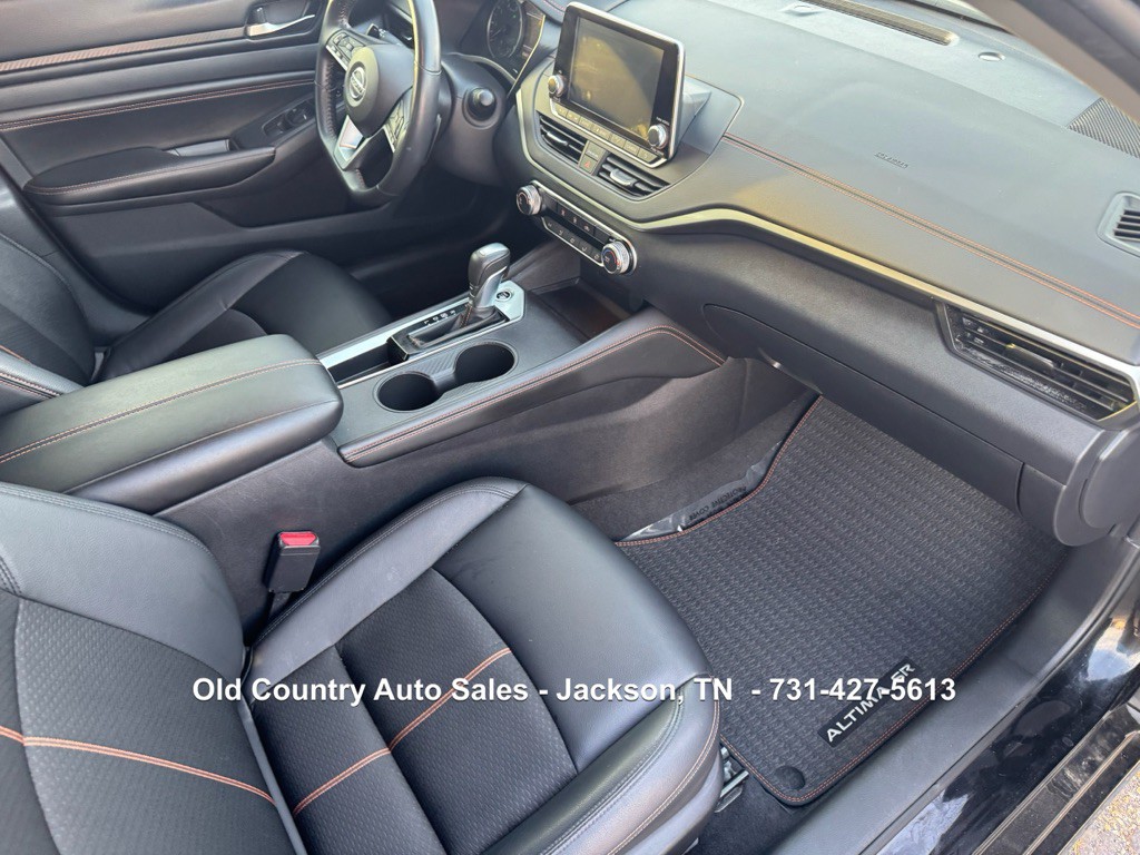 2022 Nissan Altima Image 15