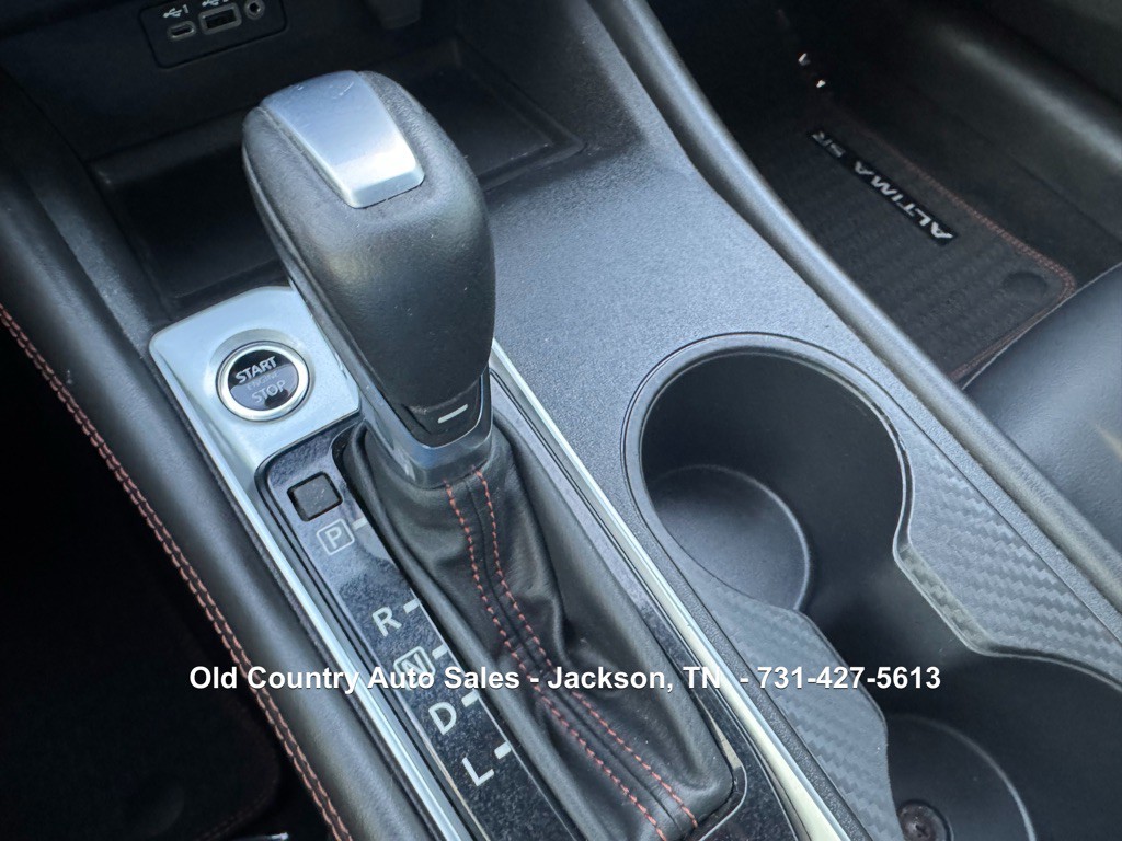 2022 Nissan Altima Image 30