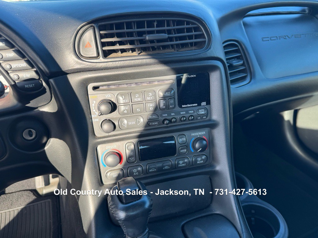 2000 Chevrolet Corvette Image 24