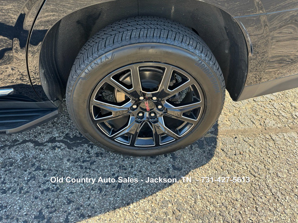 2022 GMC Yukon Image 9