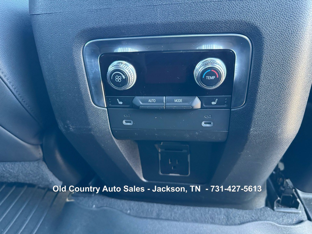 2022 GMC Yukon Image 30