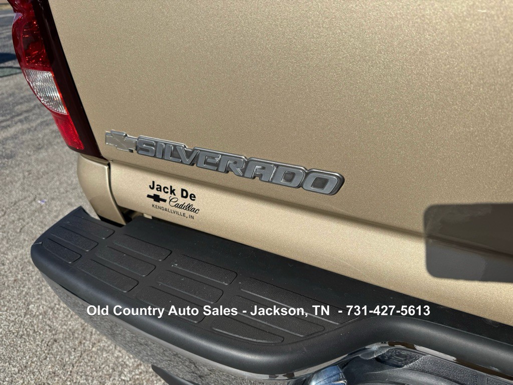 2005 Chevrolet Silverado 1500 Image 11