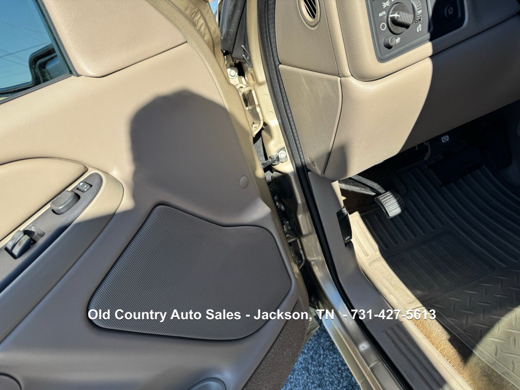 2005 Chevrolet Silverado 1500 Image 46