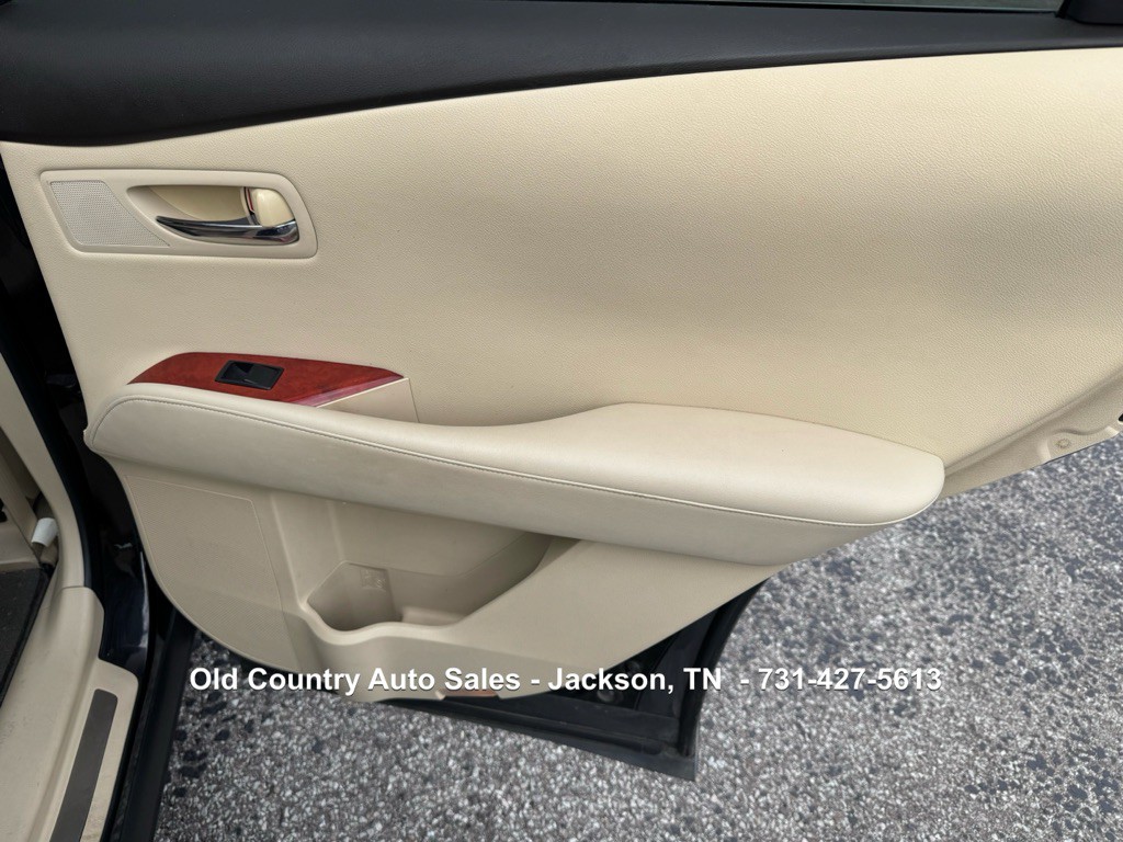 2010 Lexus RX Image 20