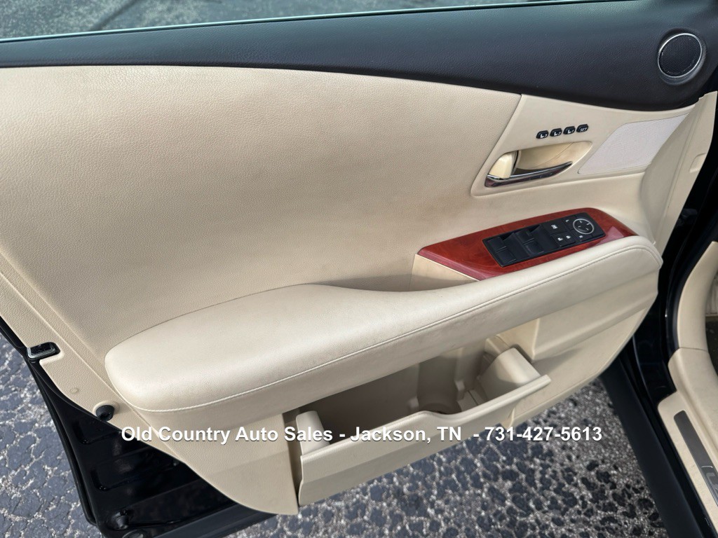 2010 Lexus RX Image 31