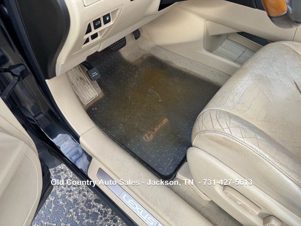 2010 Lexus RX Image 32