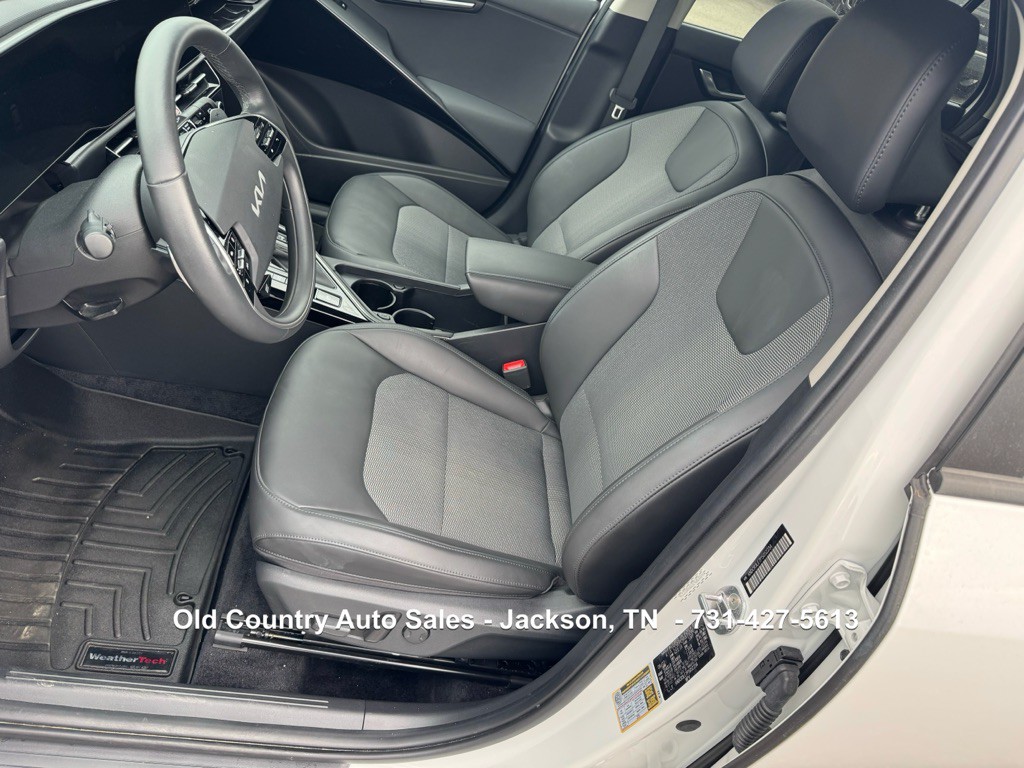 2023 Kia Niro Image 26