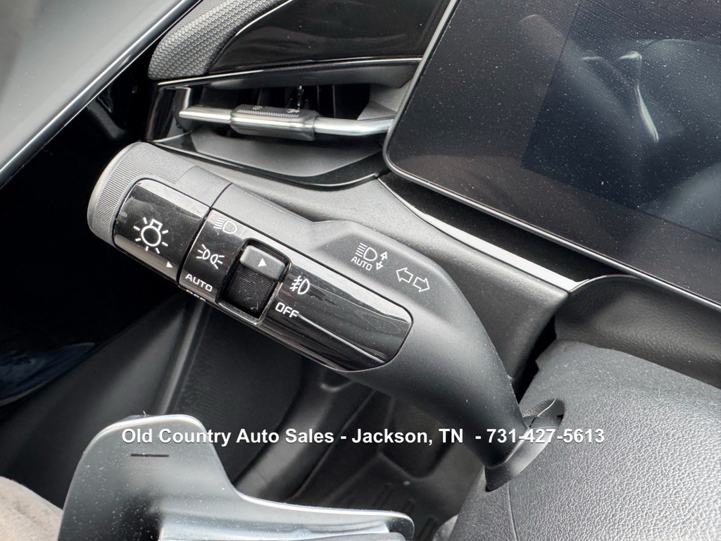 2023 Kia Niro Image 39