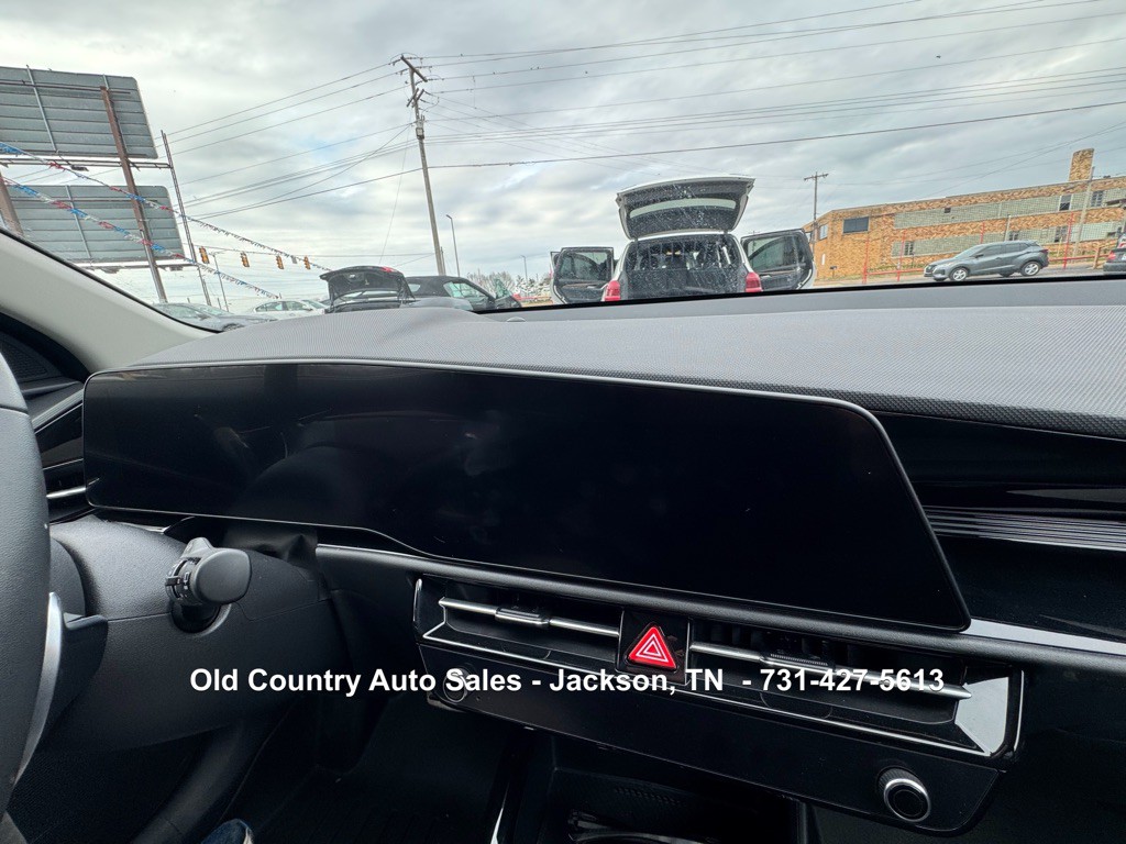 2023 Kia Niro Image 43