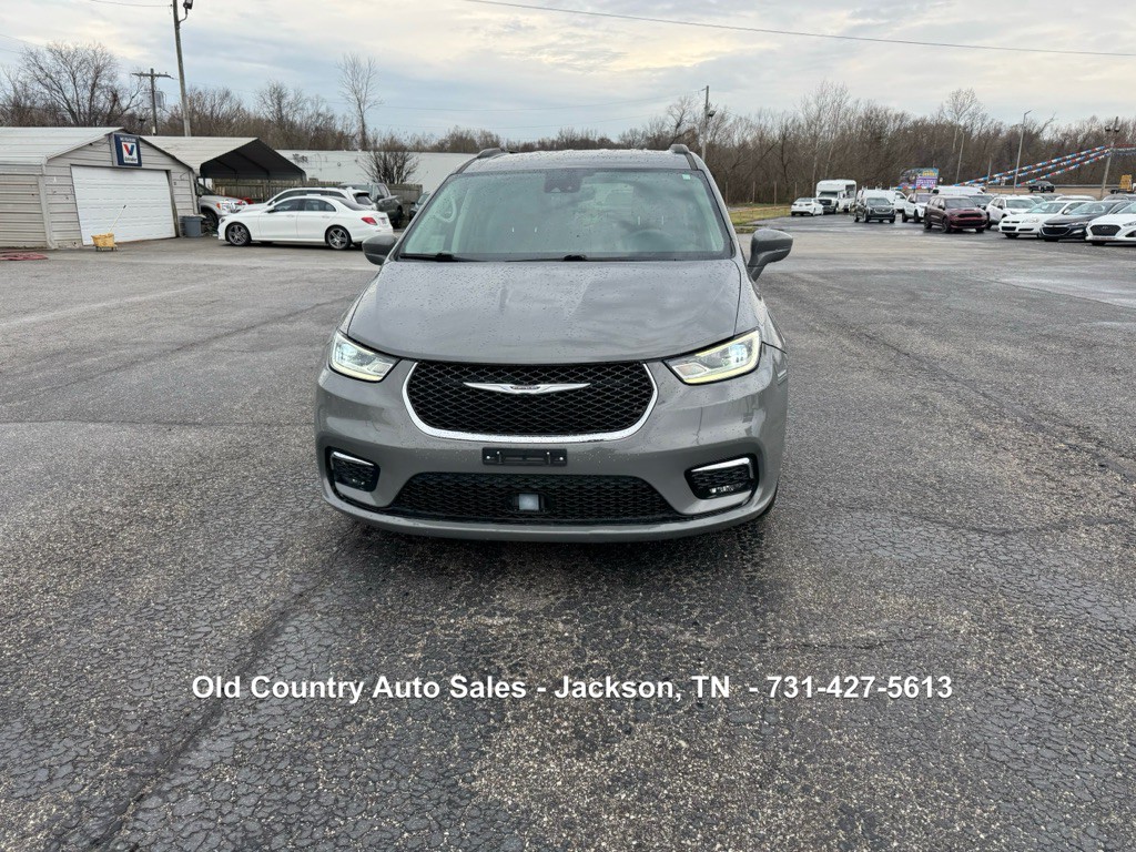 2022 Chrysler Pacifica Image 3