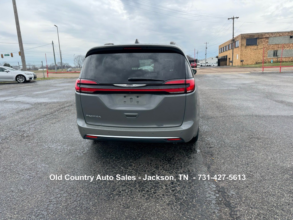 2022 Chrysler Pacifica Image 7