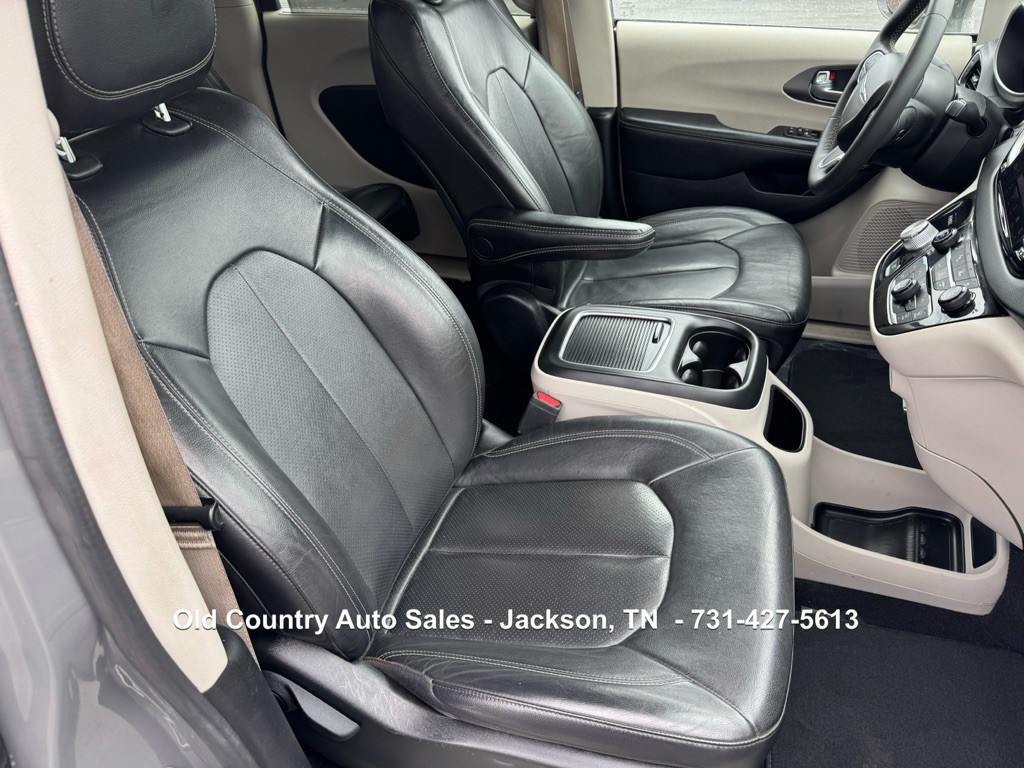 2022 Chrysler Pacifica Image 17