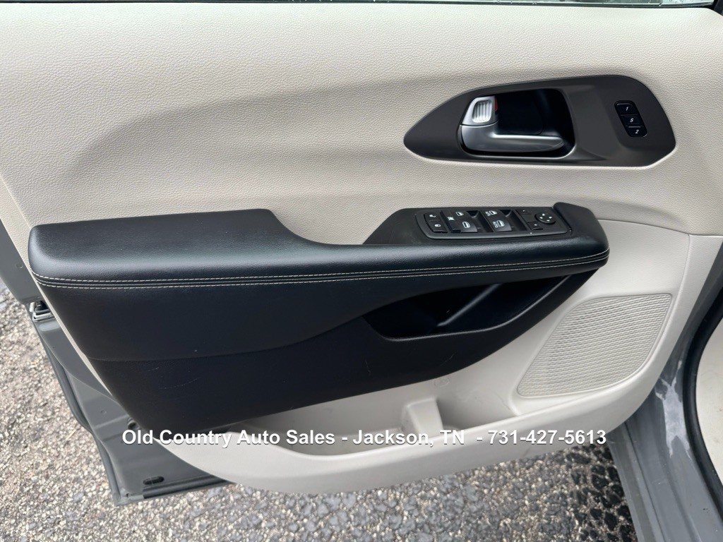 2022 Chrysler Pacifica Image 20