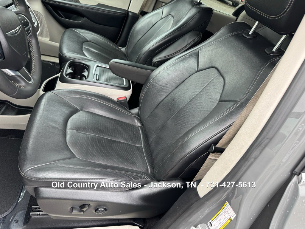 2022 Chrysler Pacifica Image 21