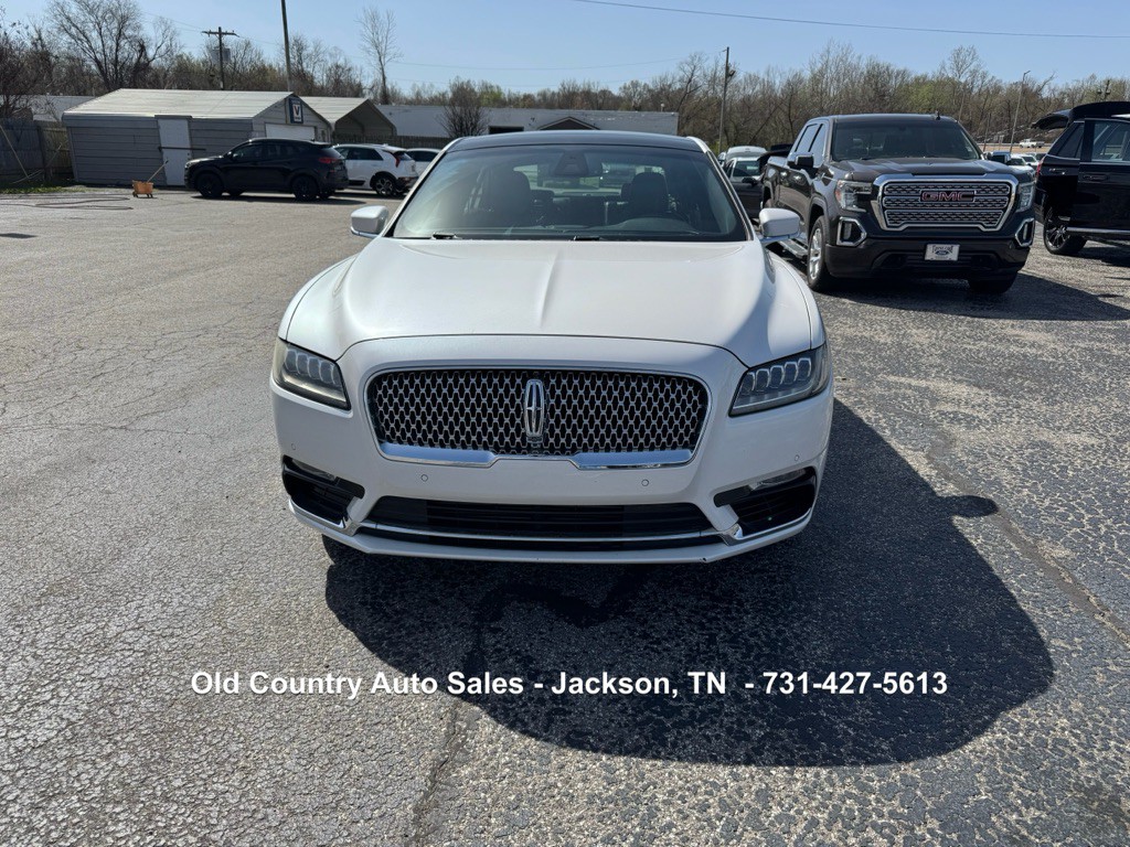 2017 Lincoln Continental Image 3