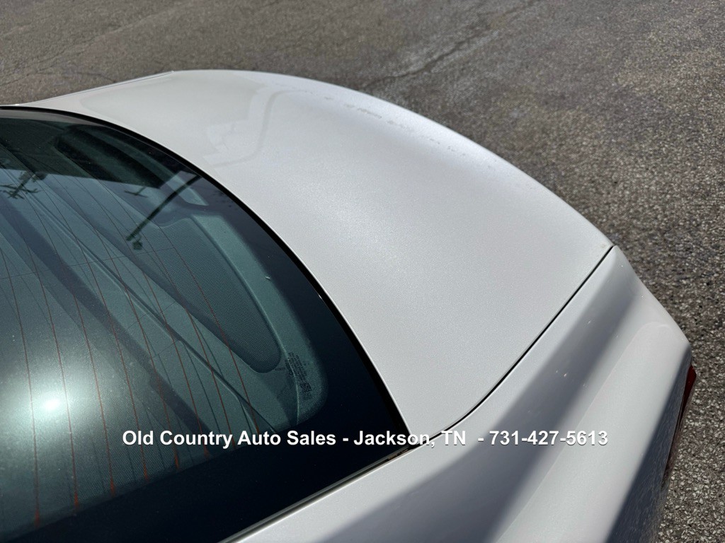 2017 Lincoln Continental Image 10