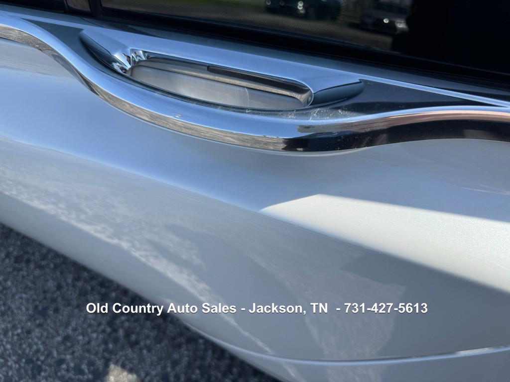 2017 Lincoln Continental Image 14