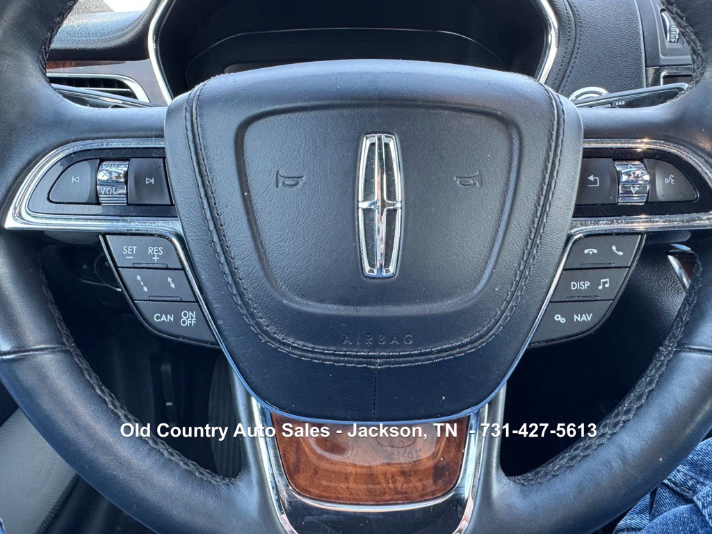 2017 Lincoln Continental Image 41