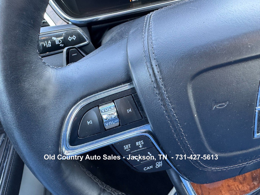 2017 Lincoln Continental Image 42