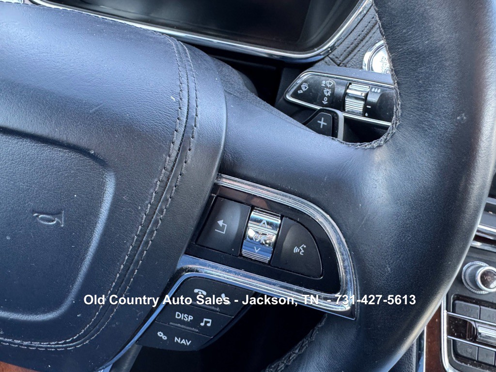 2017 Lincoln Continental Image 43