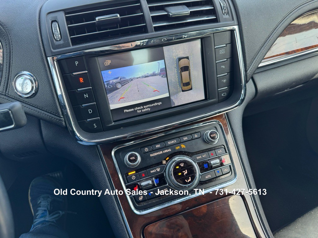 2017 Lincoln Continental Image 49