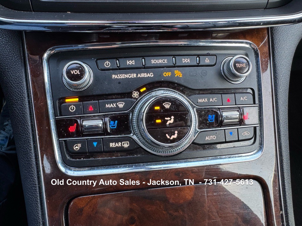 2017 Lincoln Continental Image 58