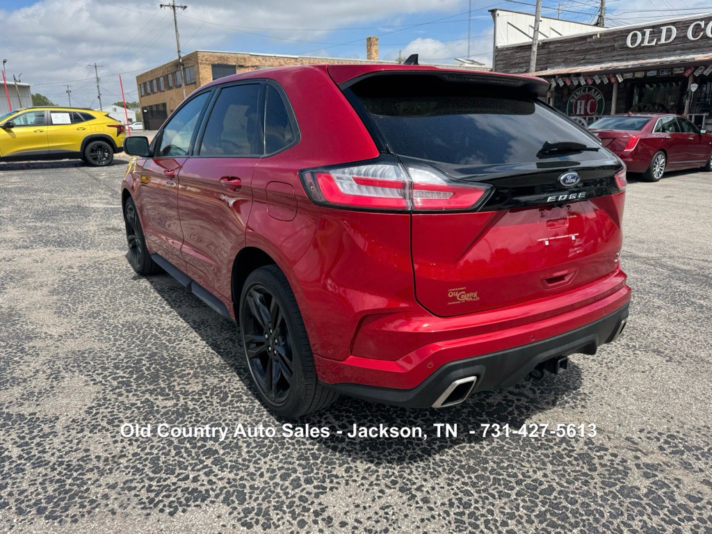 2021 Ford Edge Image 8