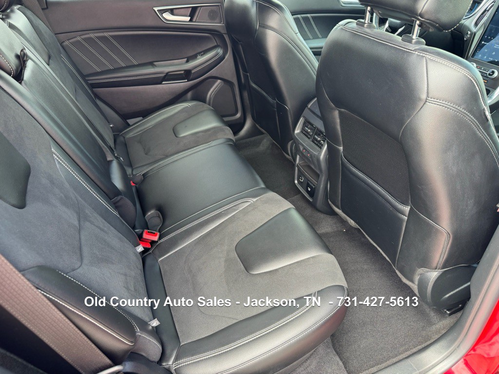 2021 Ford Edge Image 12