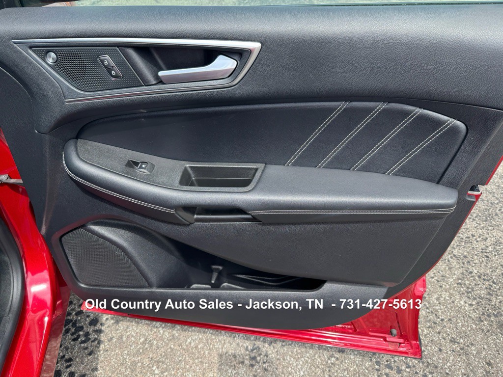 2021 Ford Edge Image 16