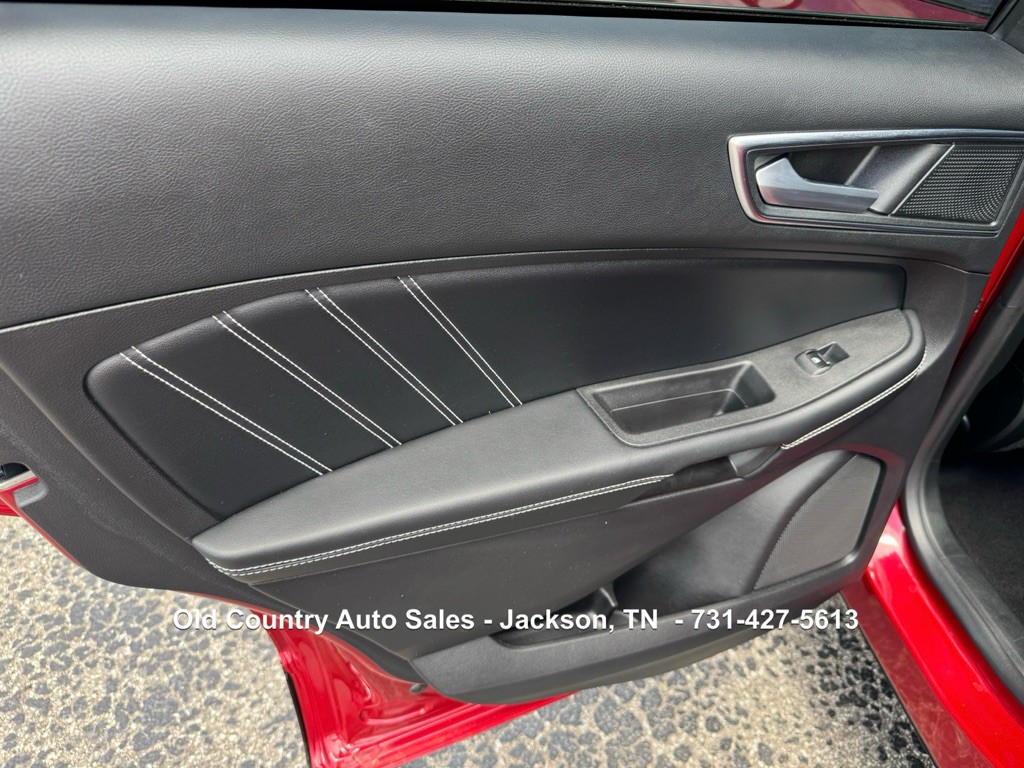 2021 Ford Edge Image 21