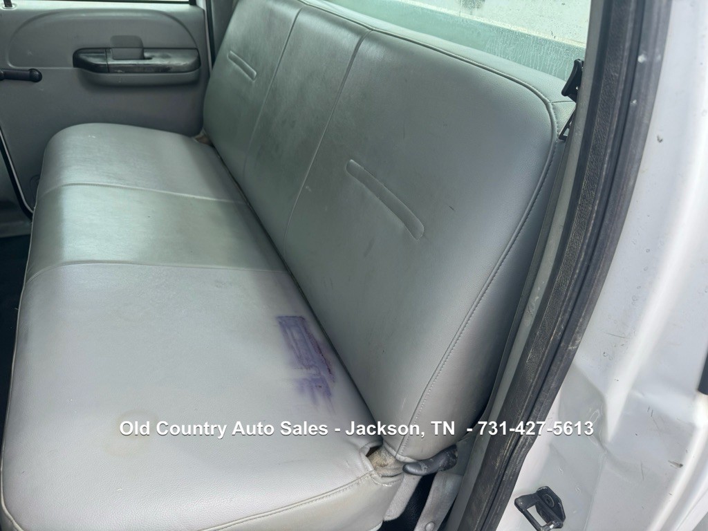 2005 Ford F-350 Image 9