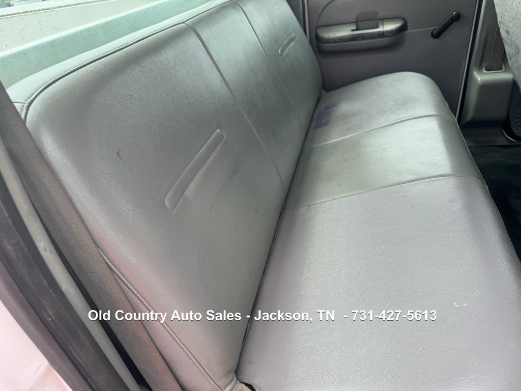 2005 Ford F-350 Image 10