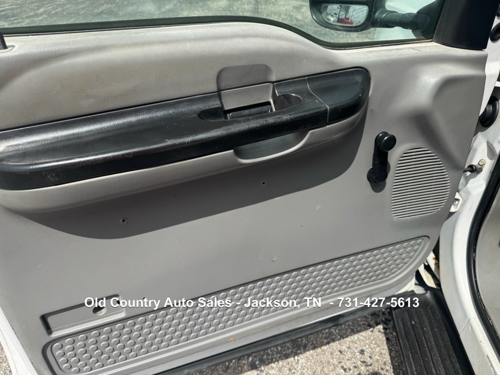 2005 Ford F-350 Image 15