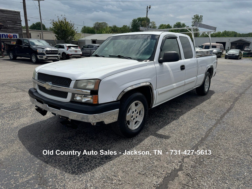 2005 Chevrolet Silverado 1500 Image 2