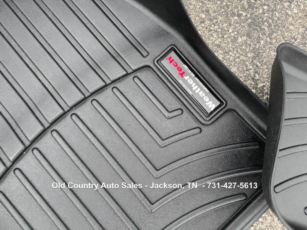 2018 Dodge Challenger Image 11