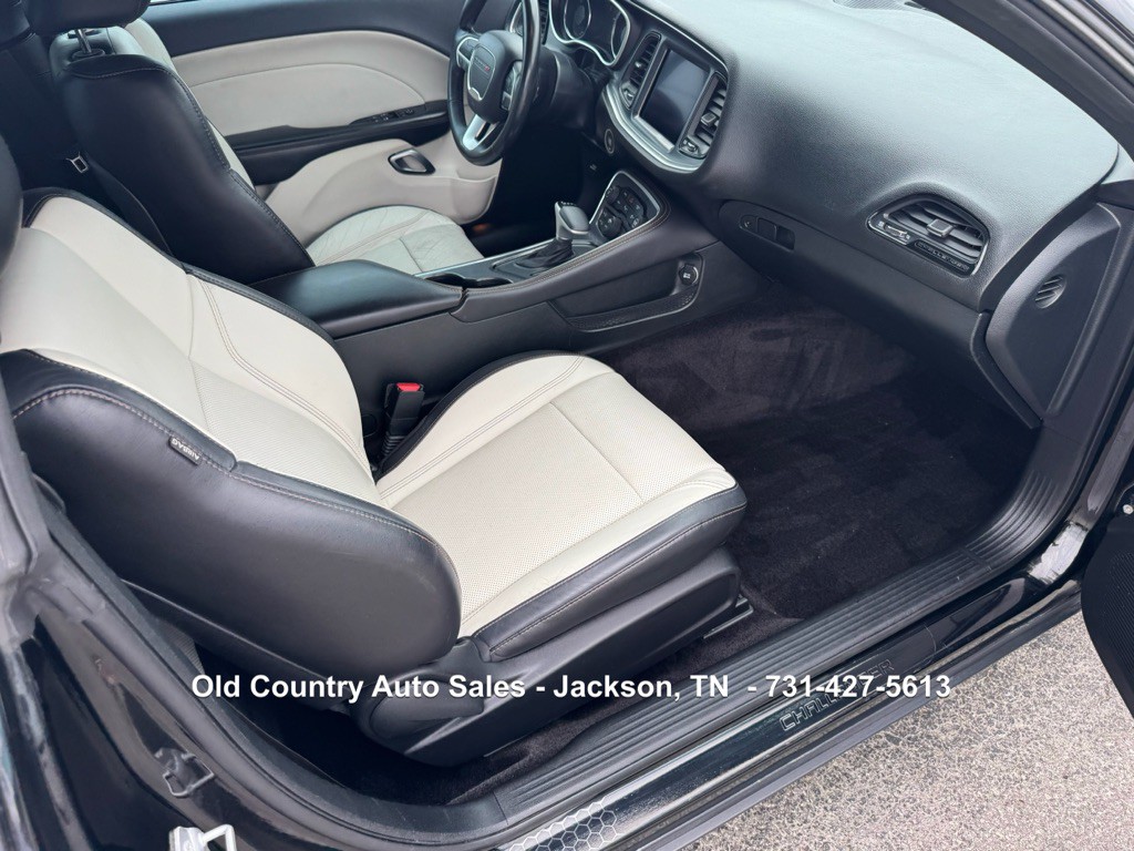 2018 Dodge Challenger Image 13