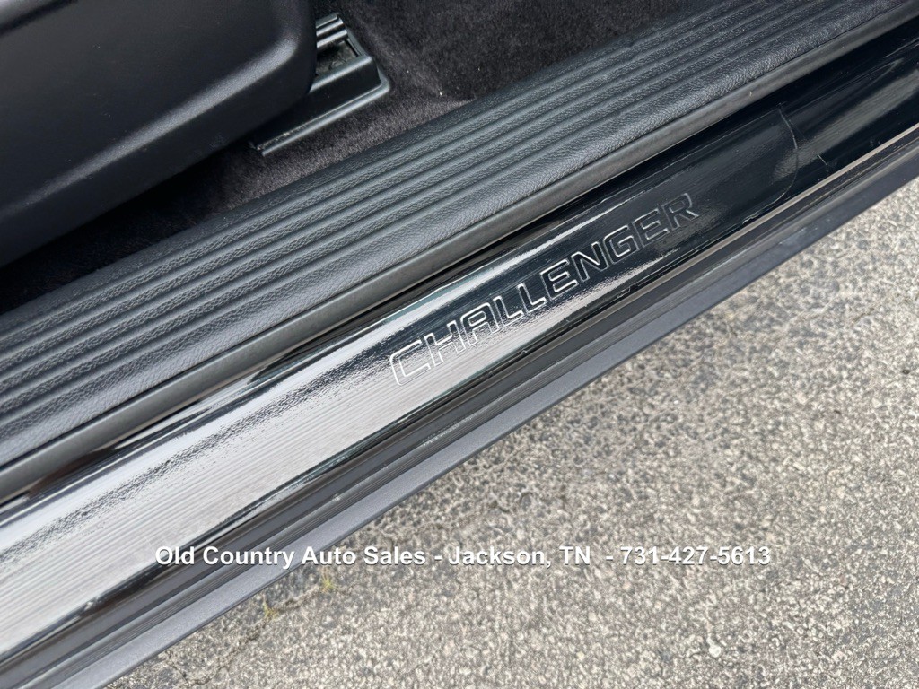 2018 Dodge Challenger Image 21