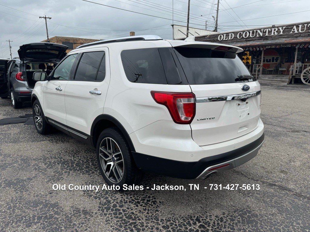 2017 Ford Explorer Image 8