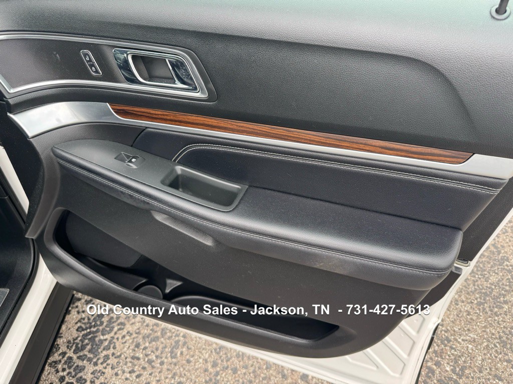 2017 Ford Explorer Image 23