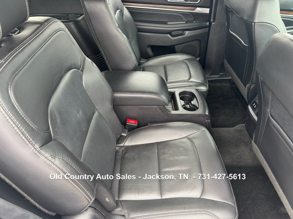 2017 Ford Explorer Image 24